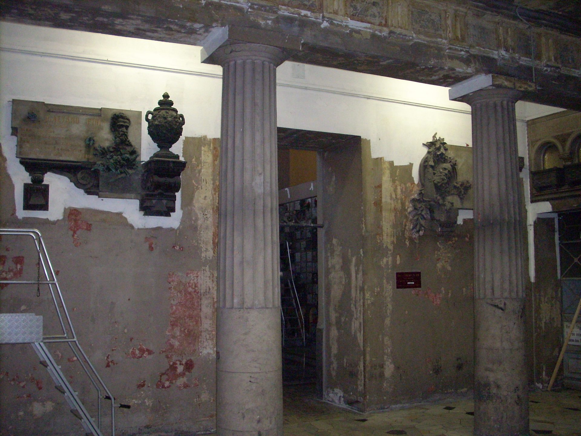 Tempio crematorio, Cimitero monumentale, Milan, Italy (5).JPG